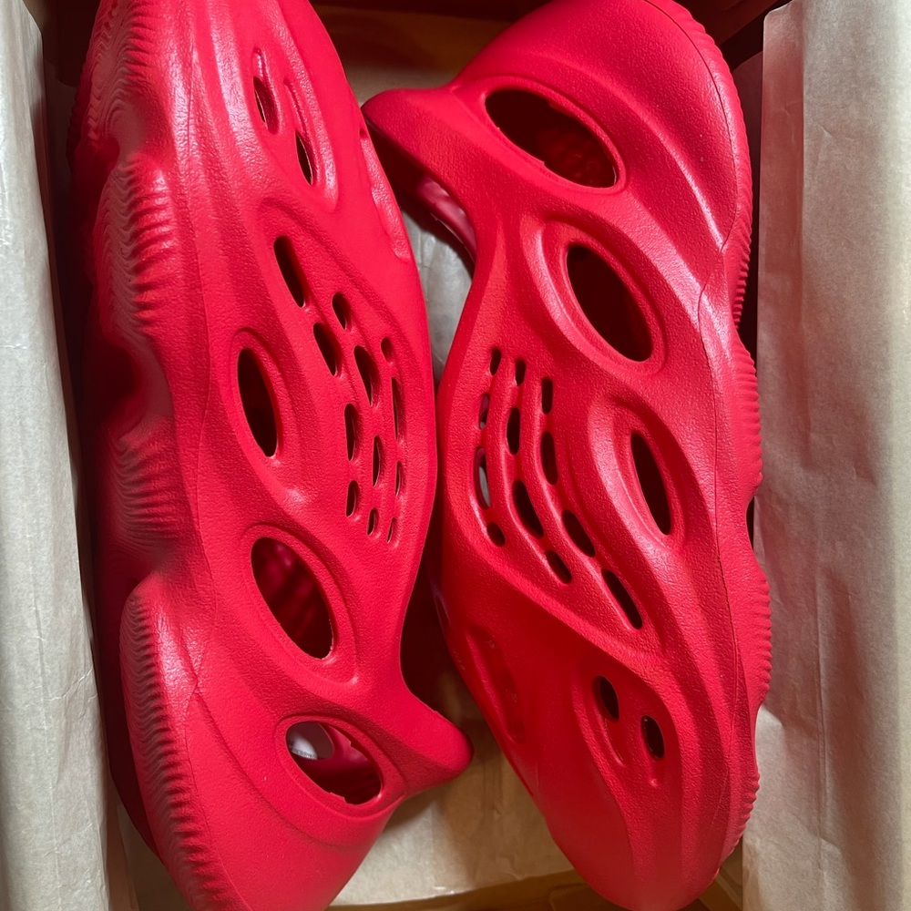 adidas Yeezy Foam Runner 'Vermilion'